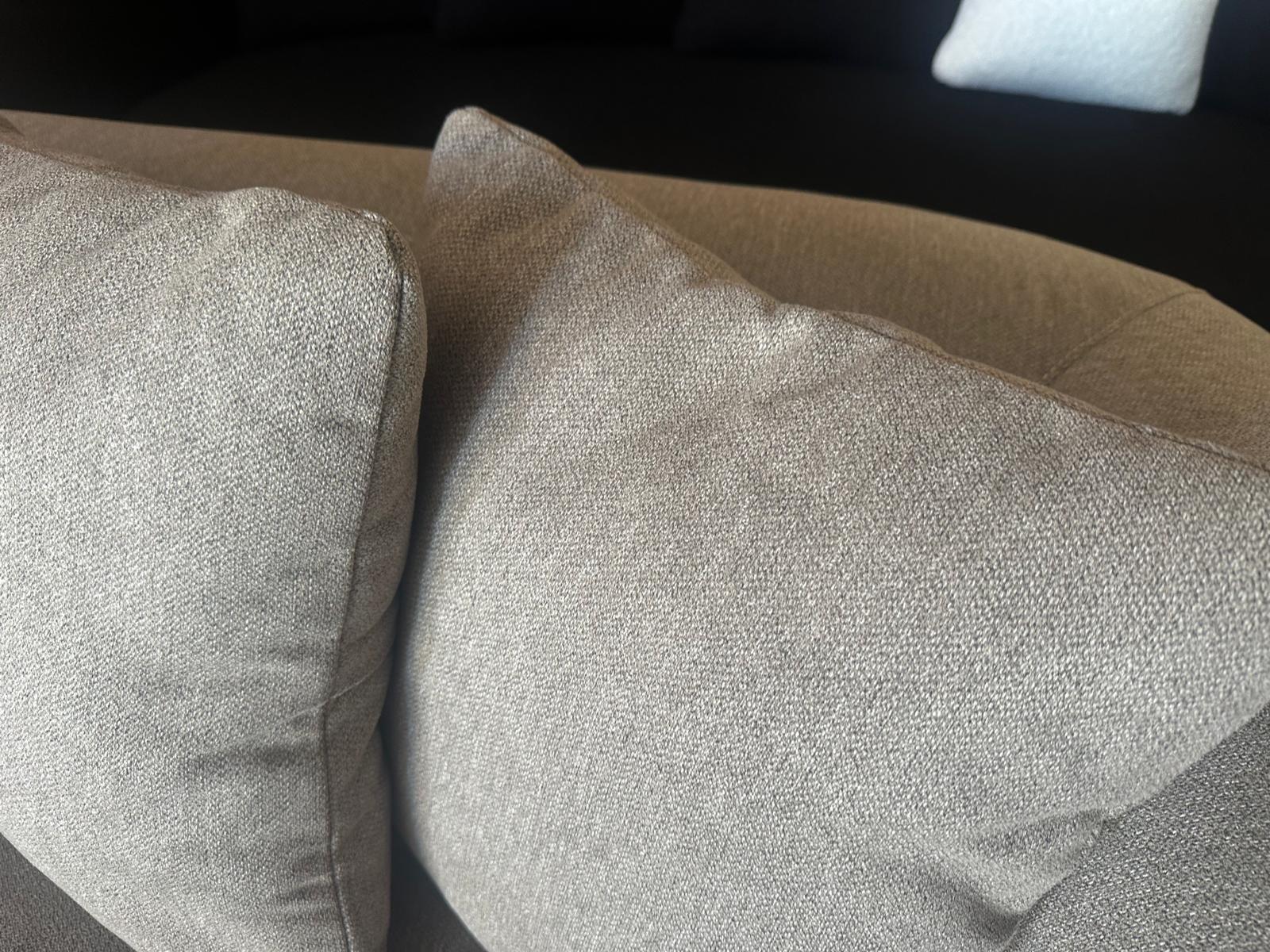 CAROLINA Three-Seater Sofa